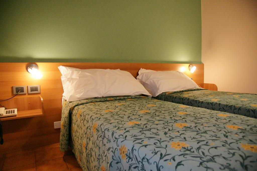 Locanda Grego Bolzano Vicentino Ruang foto